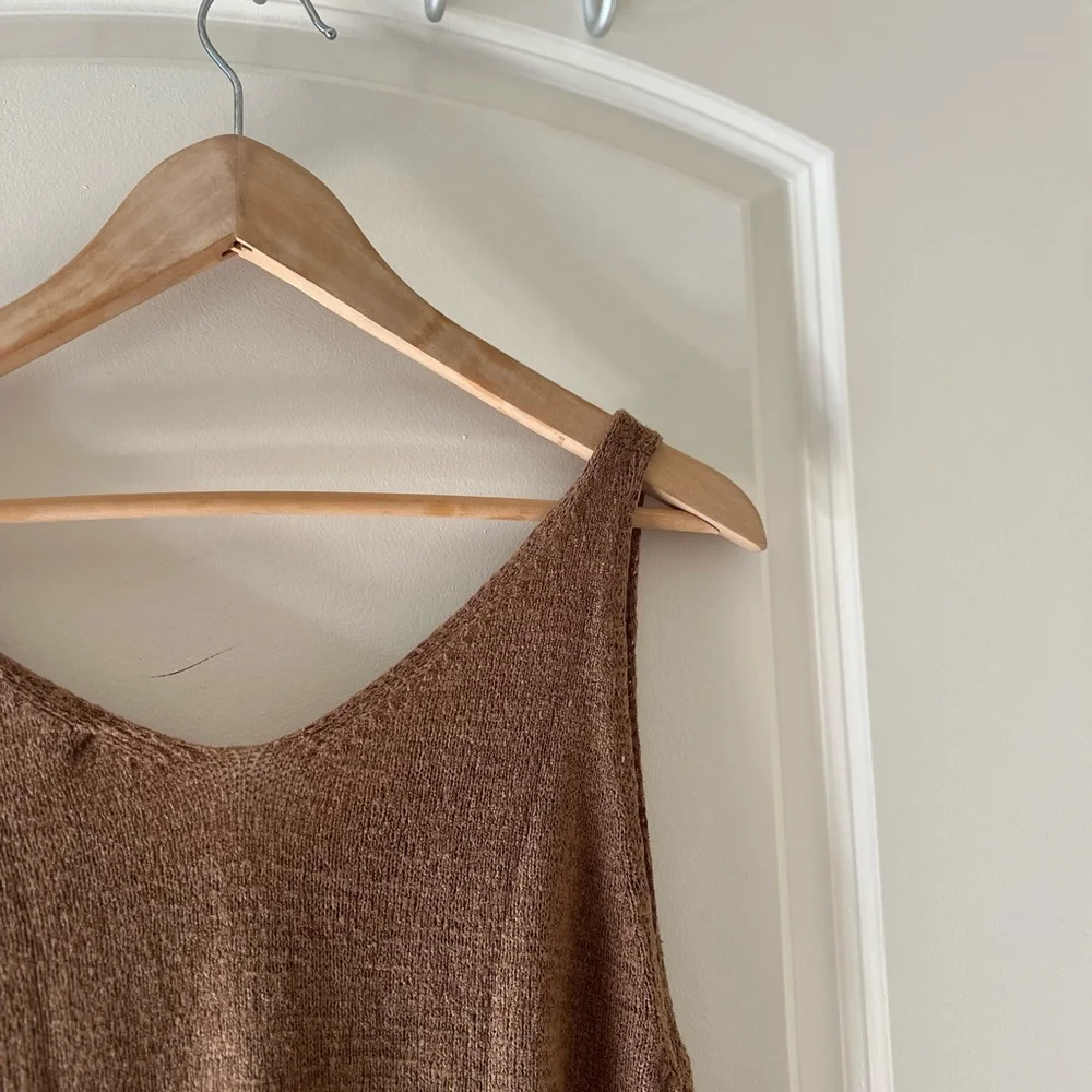 Mine Knit V-Neck Sleeveless Sweater Top Brown Size Large - Picture 7 of 7